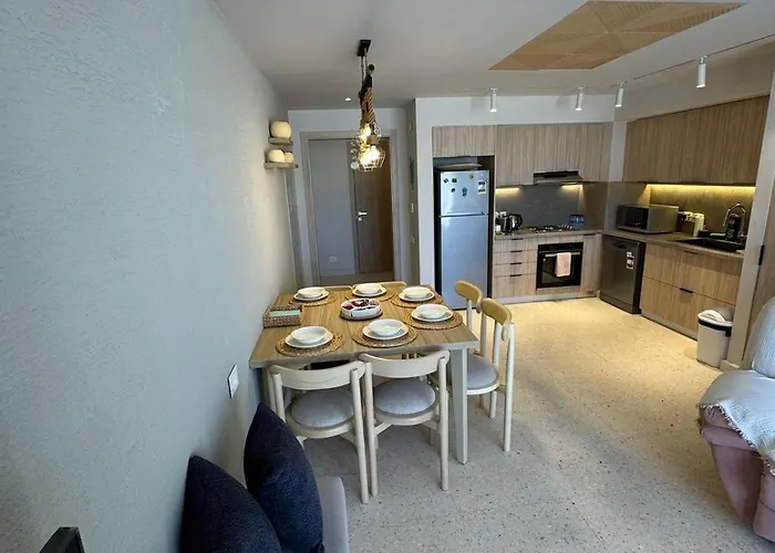 Fanadir Marina 2-bedroom Sleeps 4-6 Persons Apartment